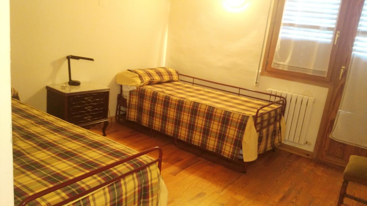 Bilanayur Hotel Alberuela de la Liena Luaran gambar